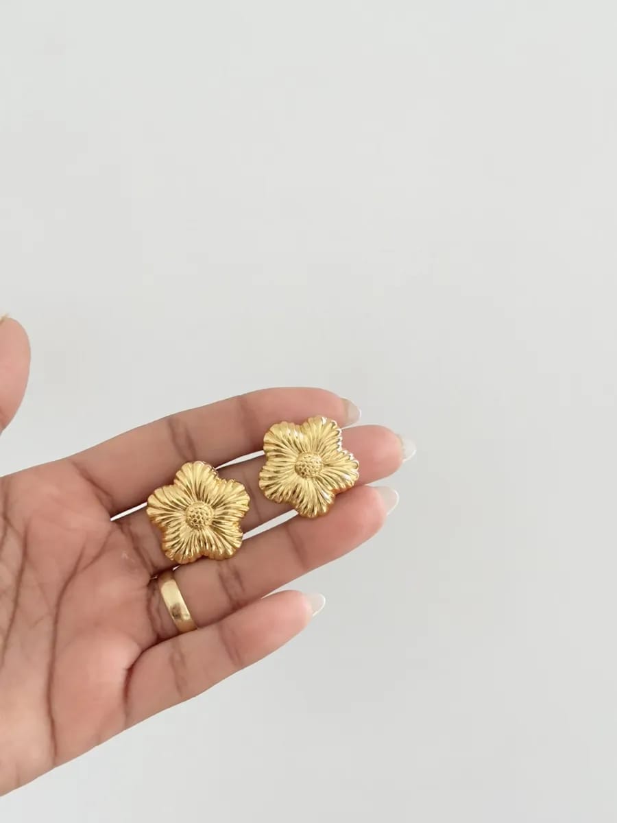 Sunflower studs stainless steel