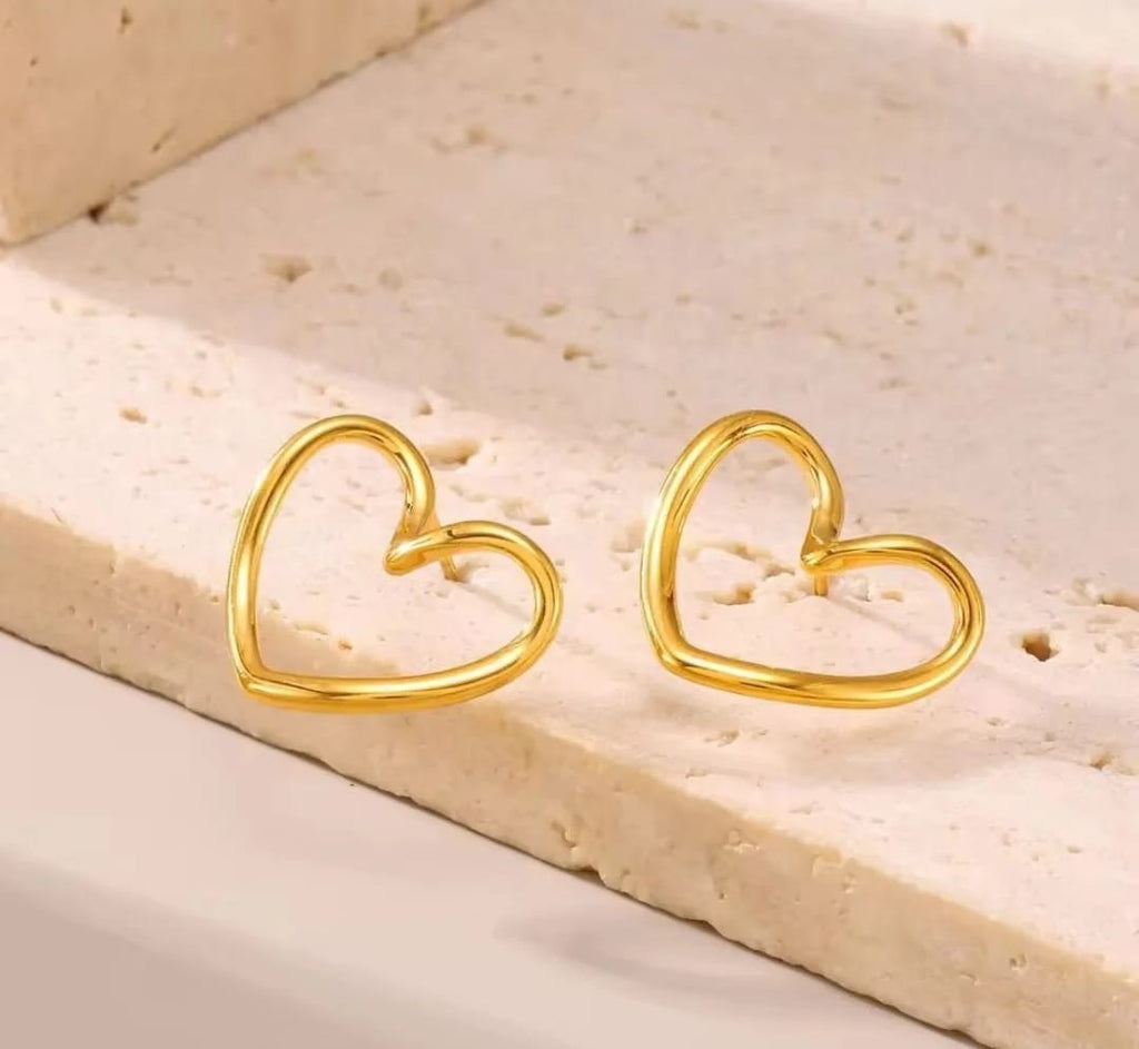 Heart shaped stainless steel studs