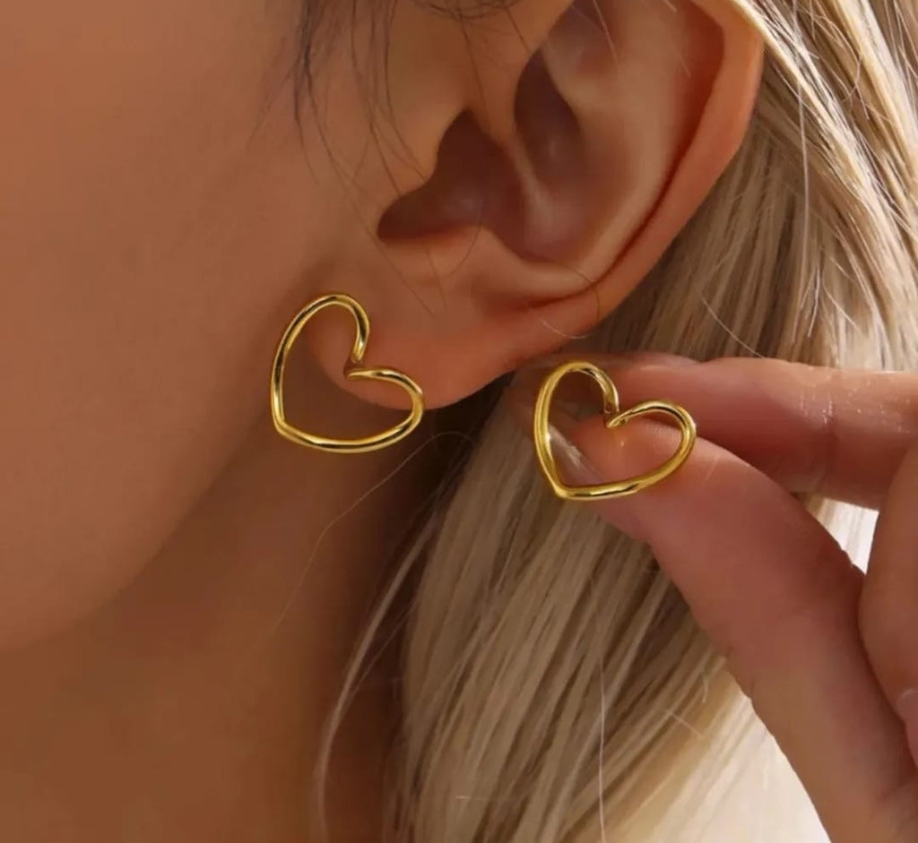 Heart shaped stainless steel studs